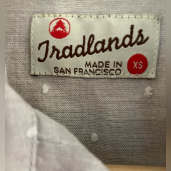 Tradlands Light Grey LS Shirt with Hand-stitched Dots.Size XS. Made in USA. - Picture 5 of 11